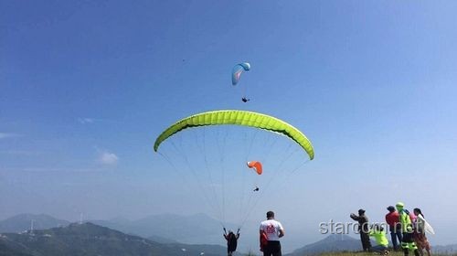 滑翔伞运动安全挑战升级：高空“云吸”事件后的行业趋势预测